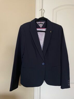 Tommy Hilfiger Navy Blazer with Subtle Stripe Lining